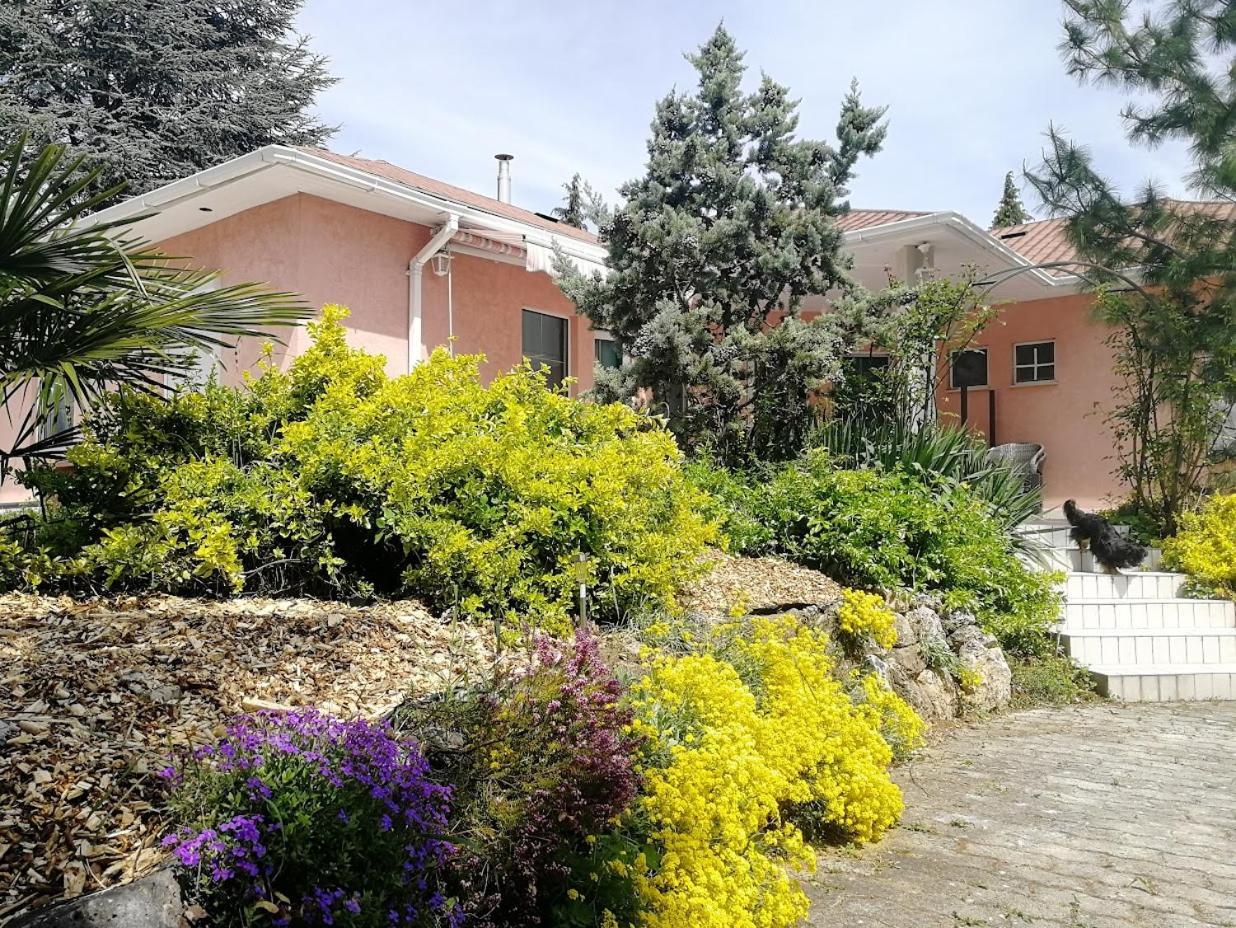 Feszek Apartmanhaz Vonyarcvashegy Exterior photo